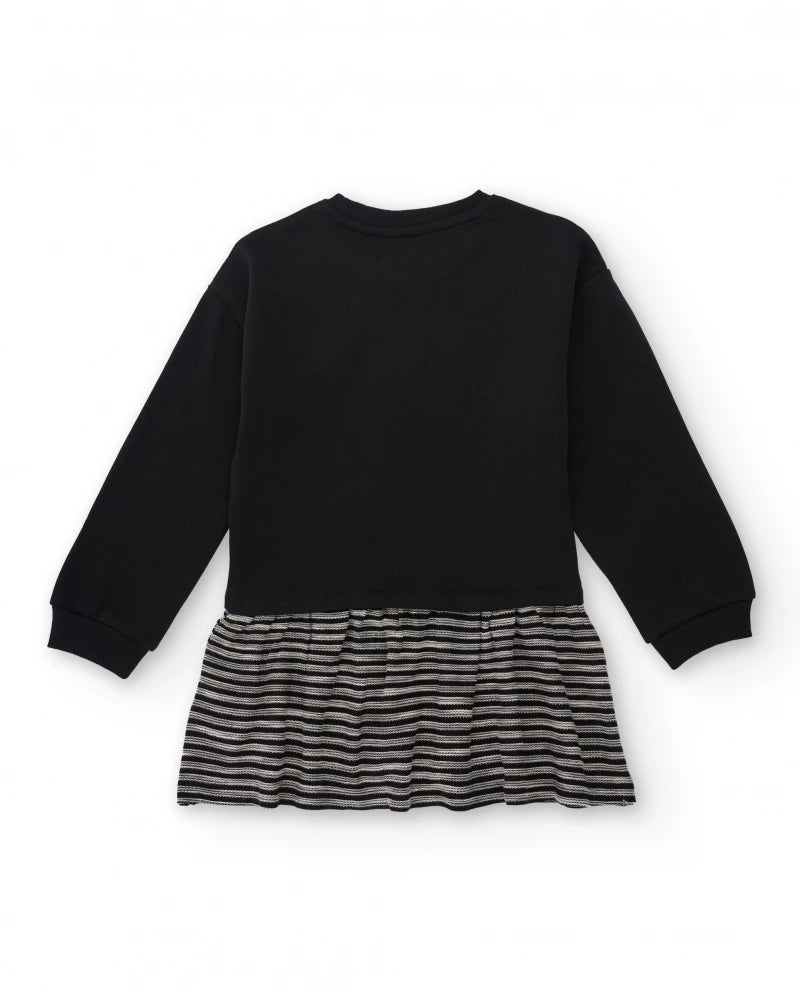 abito-felpa-nero-per-bambina-con-gonna-a-righe-e-ricamo