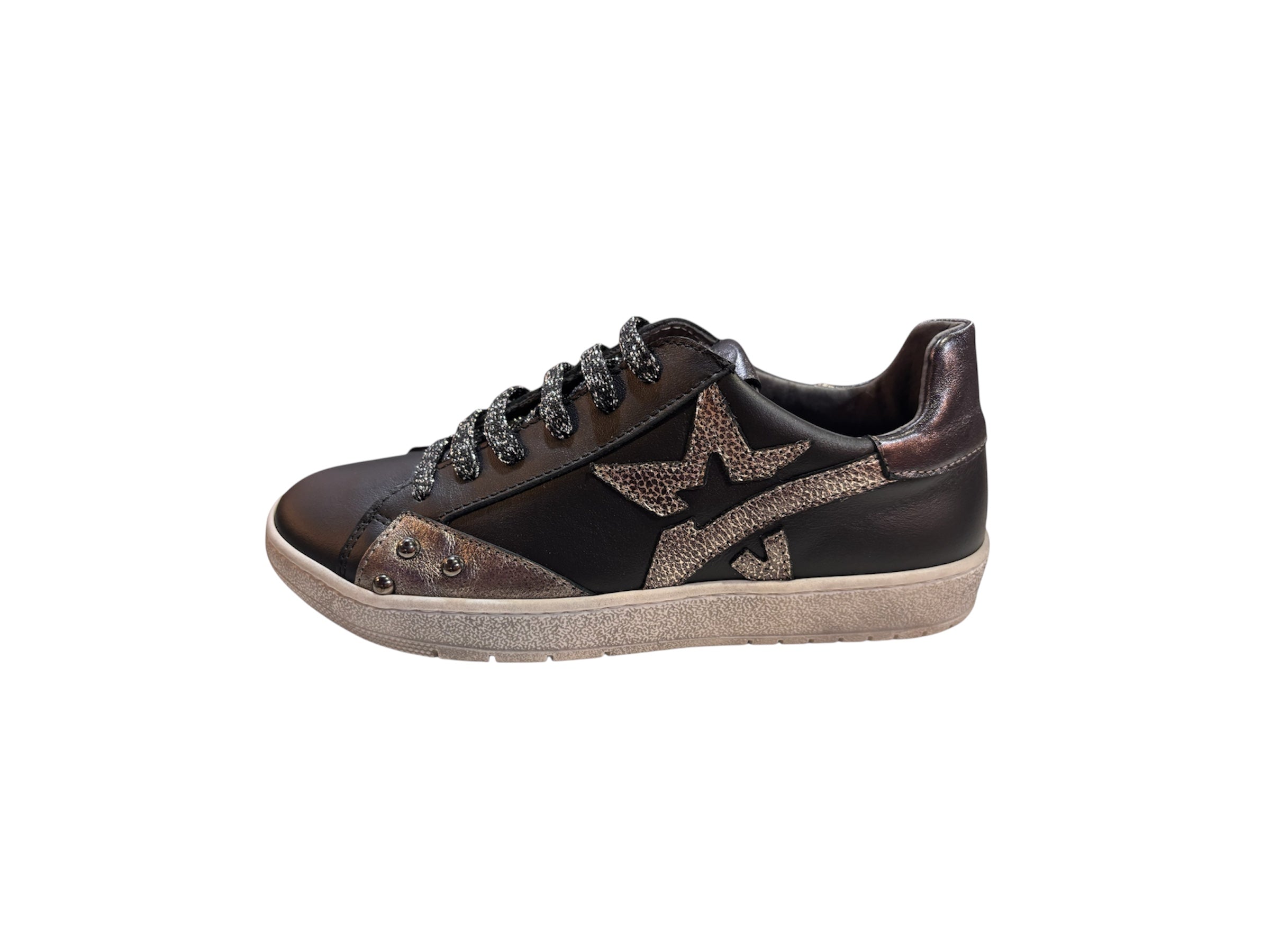 chiara-luciani-sneaker-in-pelle-chiara-luciani