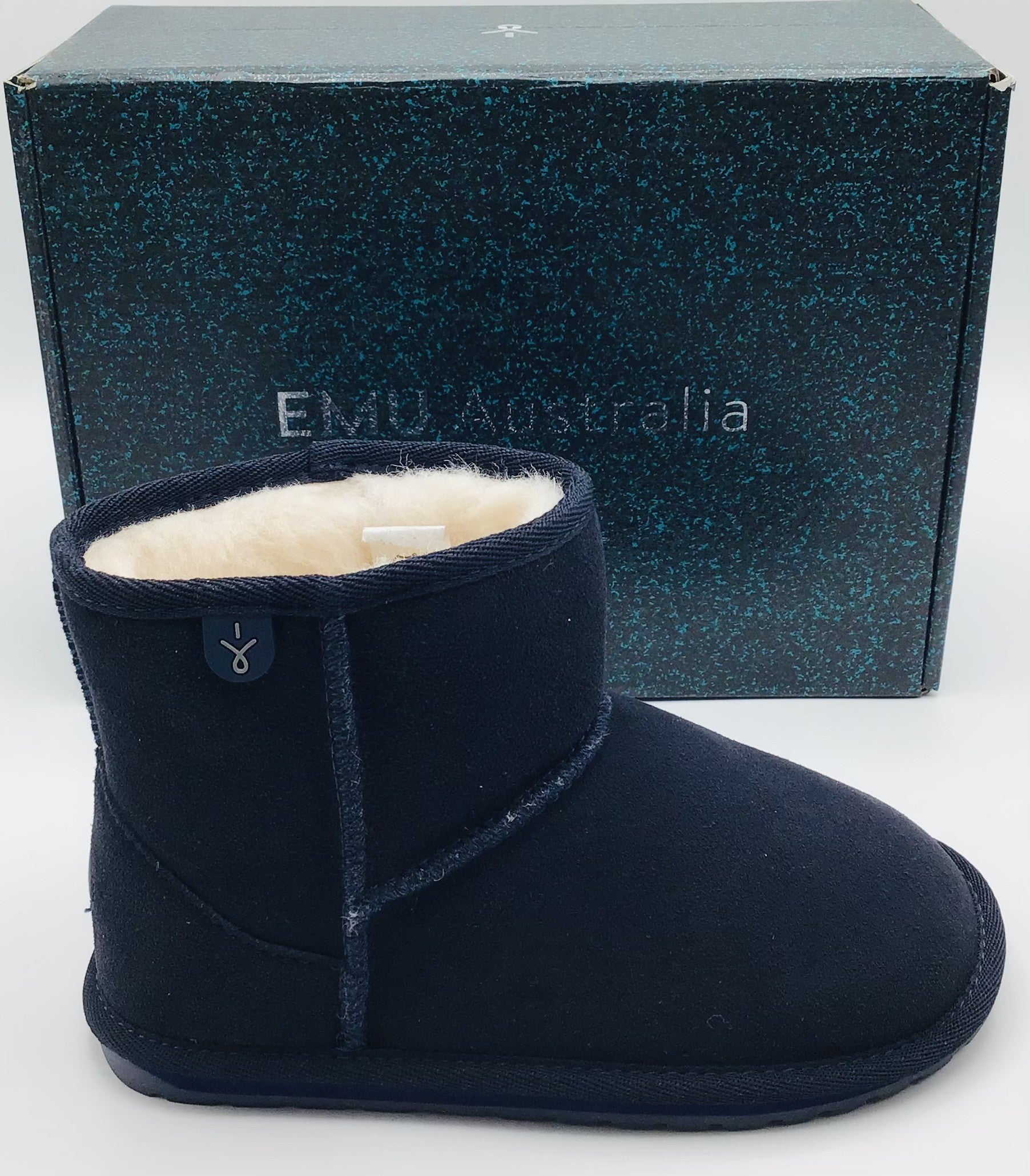 emu-australia-wallaby-midnight-emu-australia